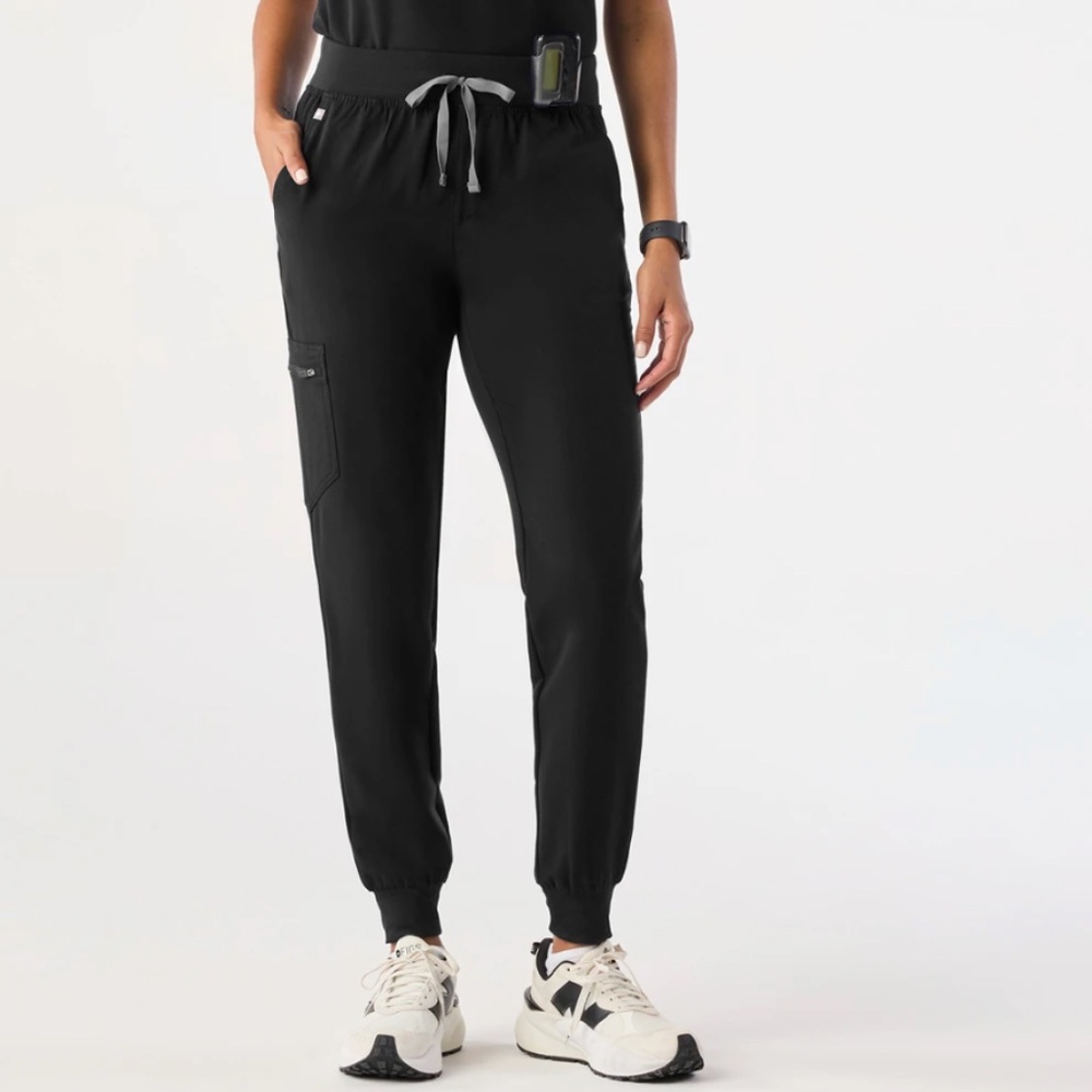 FIGS Zamora Jogger Scrub Pants
